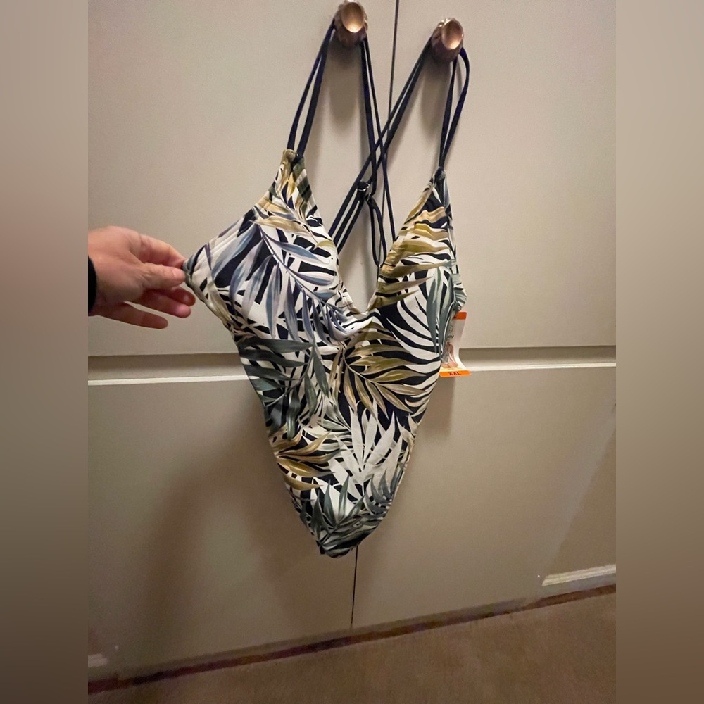 NWT Hurley Swimsuit Women’s Size XXL One Piece Blue Green Tropical Leaf Print